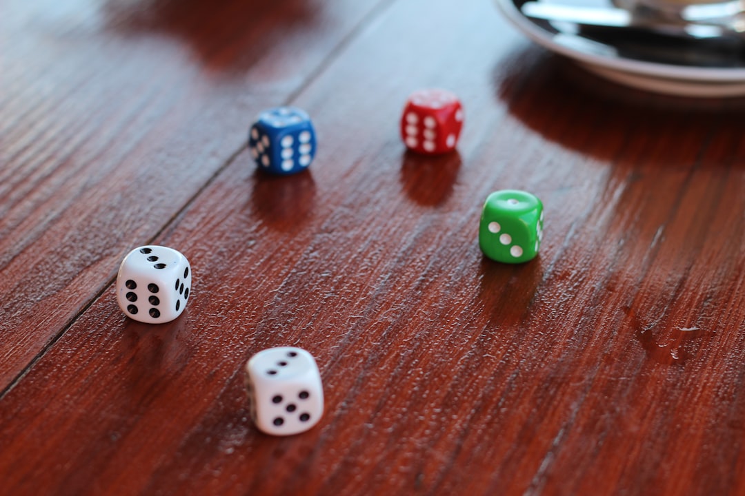 骰子，是古老的賭具，可以產生隨機的數字。