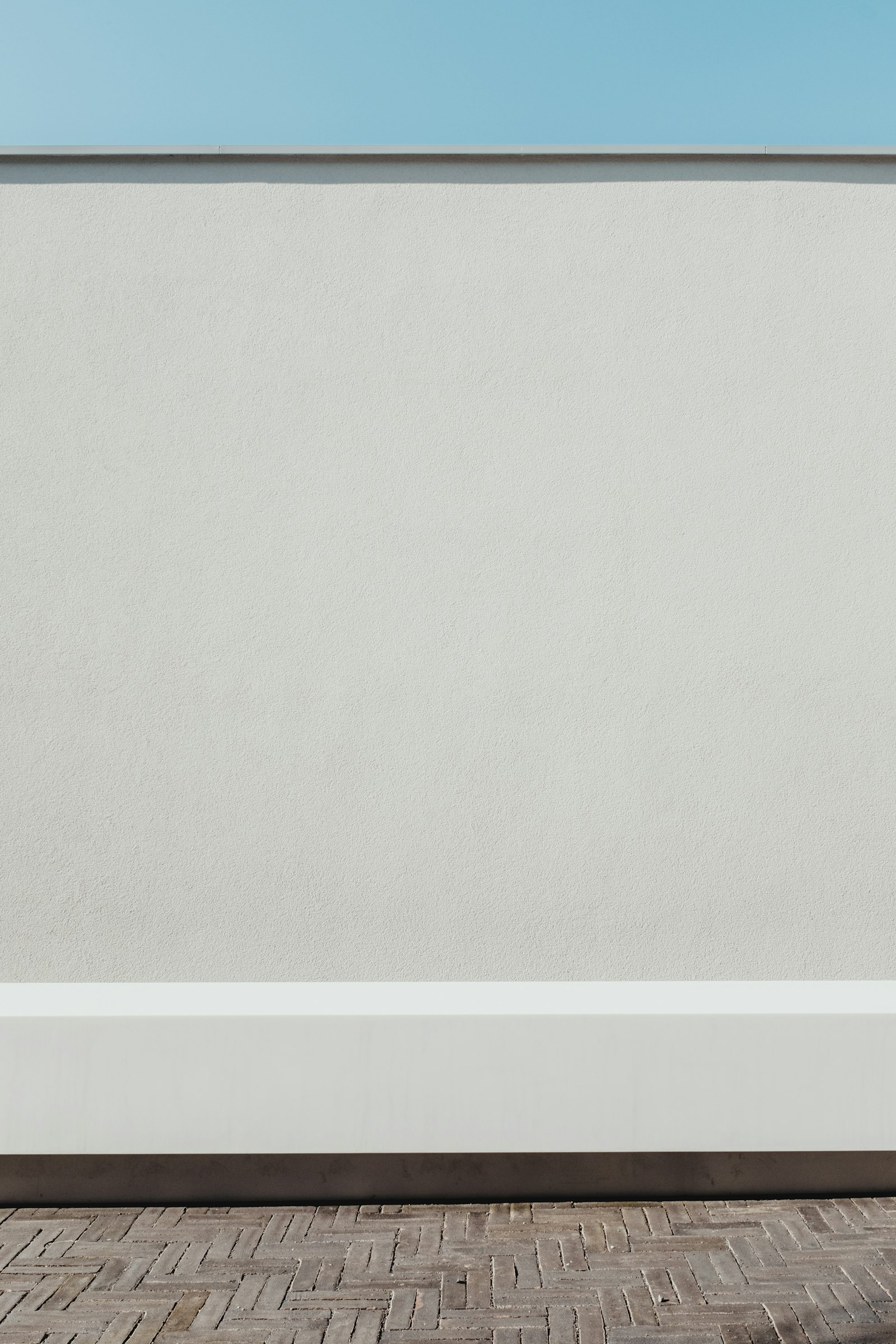 A fresh, creative gallery wall arrangement