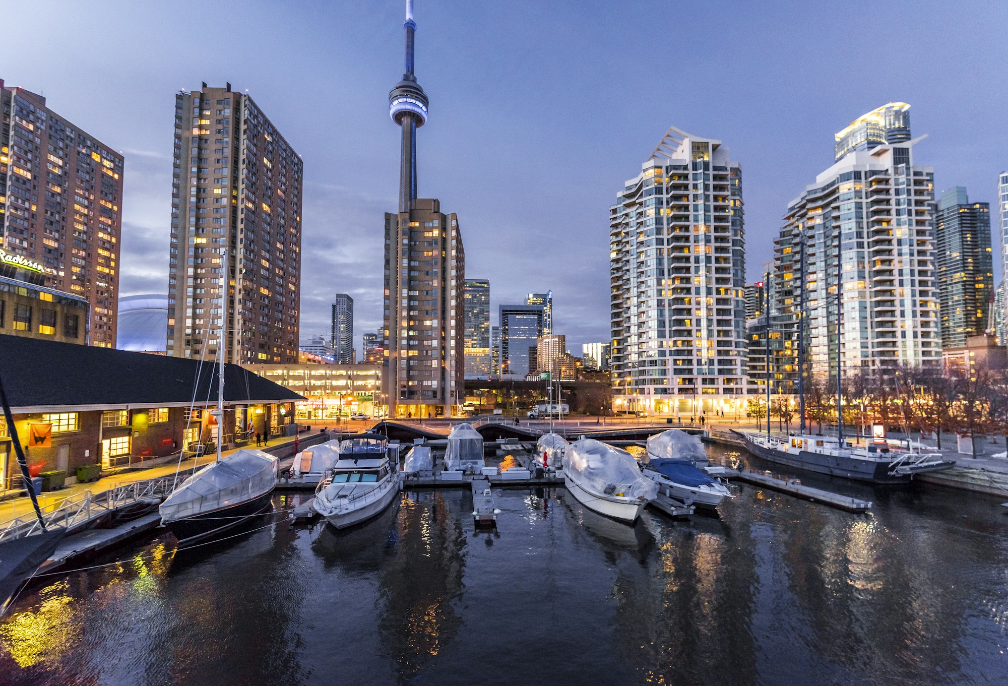 Exploring Canada: A Scenic Travel Guide