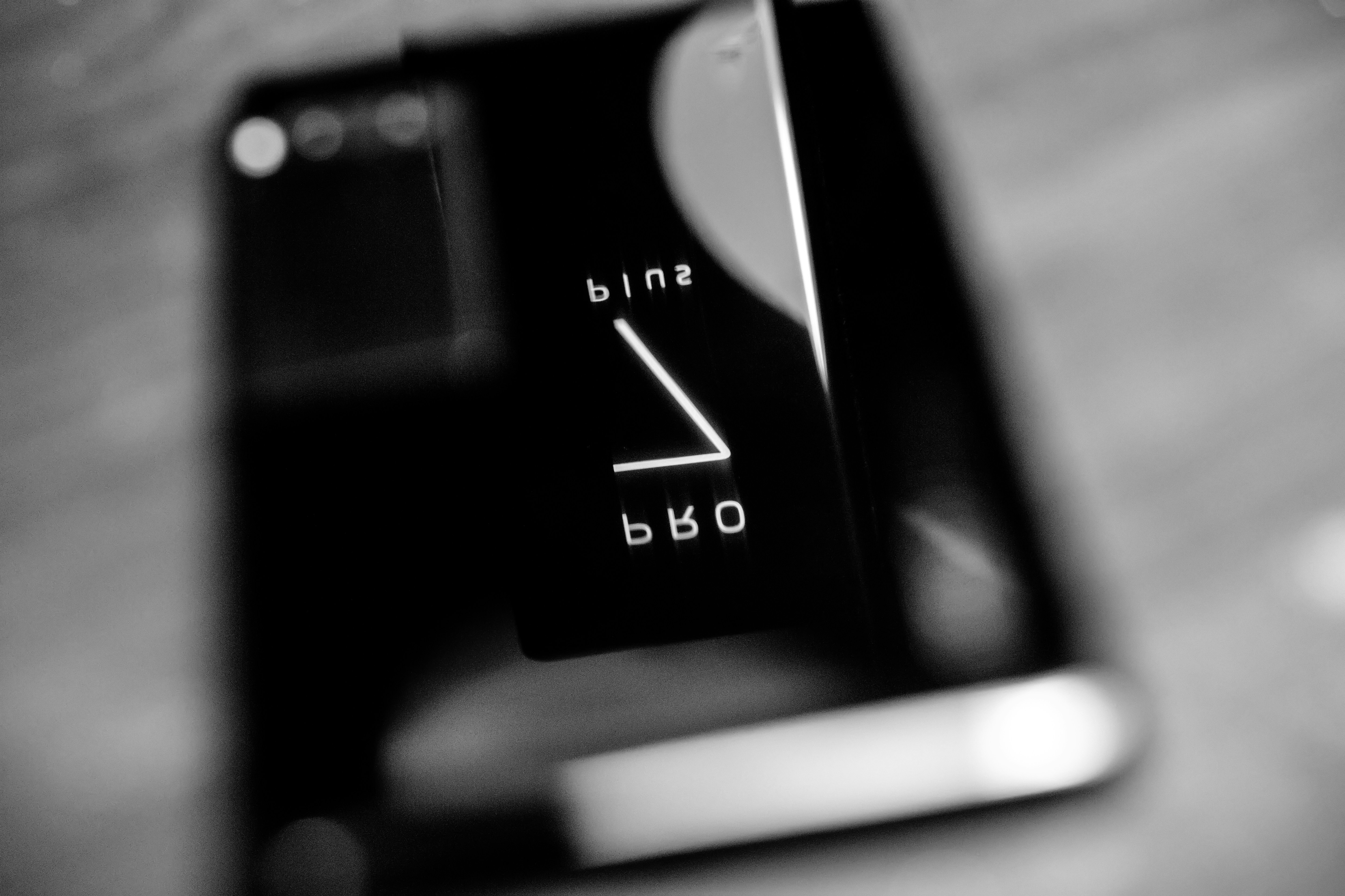 gray computer monitor