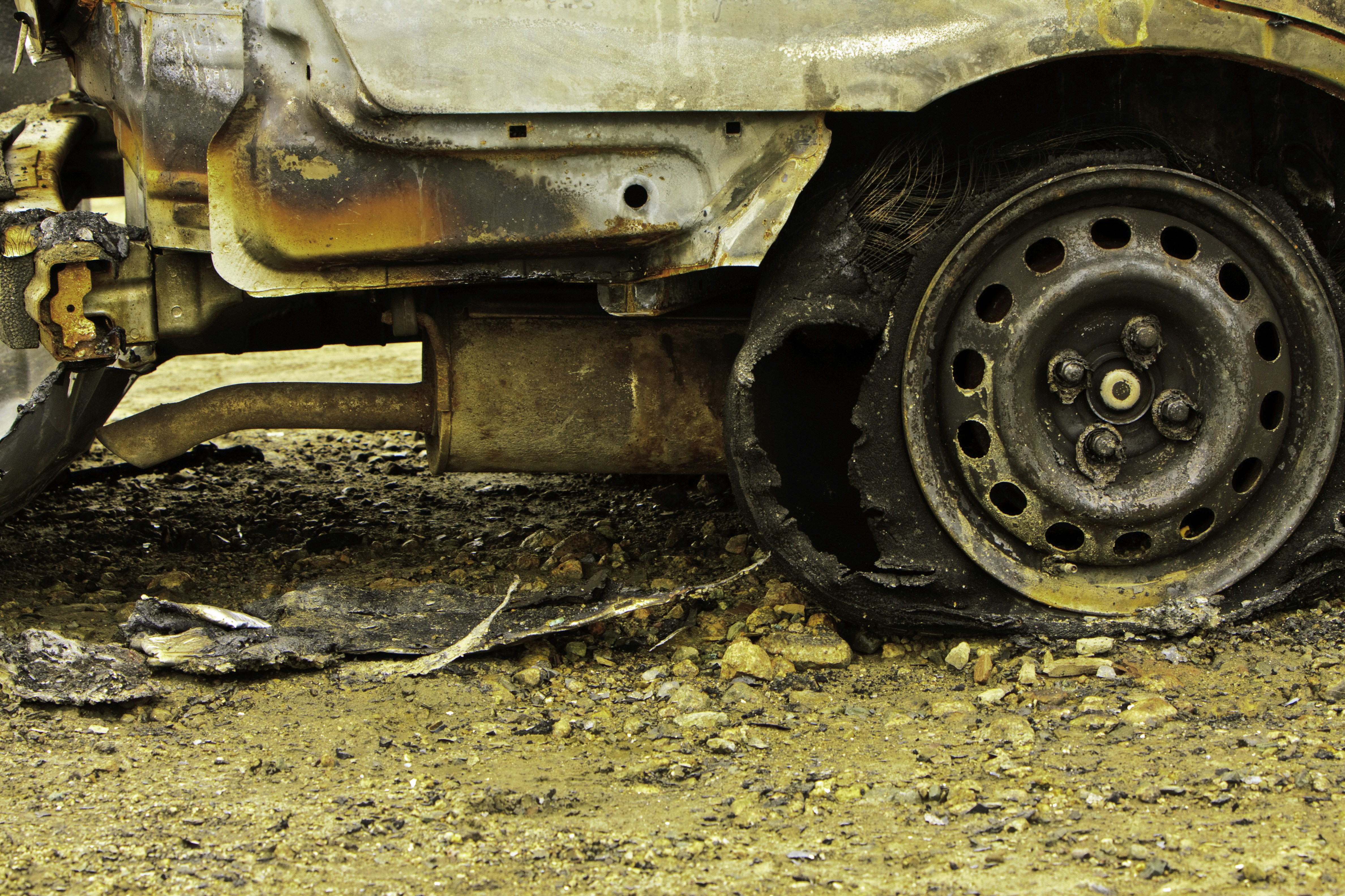 Kiralık Araçta Lastik Patlarsa Kim Öder?