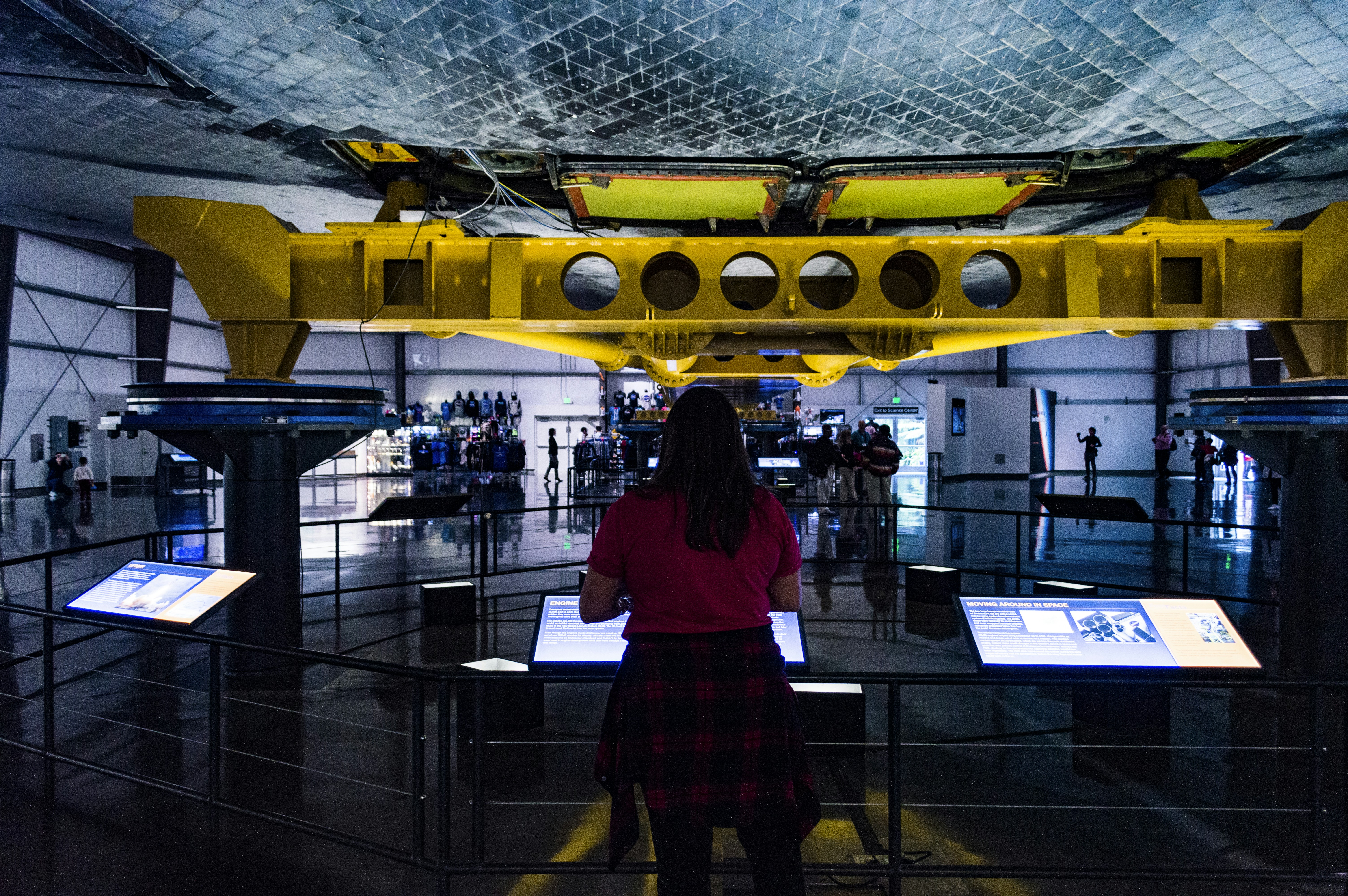 移动的科技舞台，华为舞台车，点亮城市文化之光