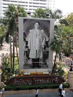 Portrait of candidate James Carter in front of city hall