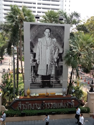 A portrait of professor Emerson Lima in an academic setting.