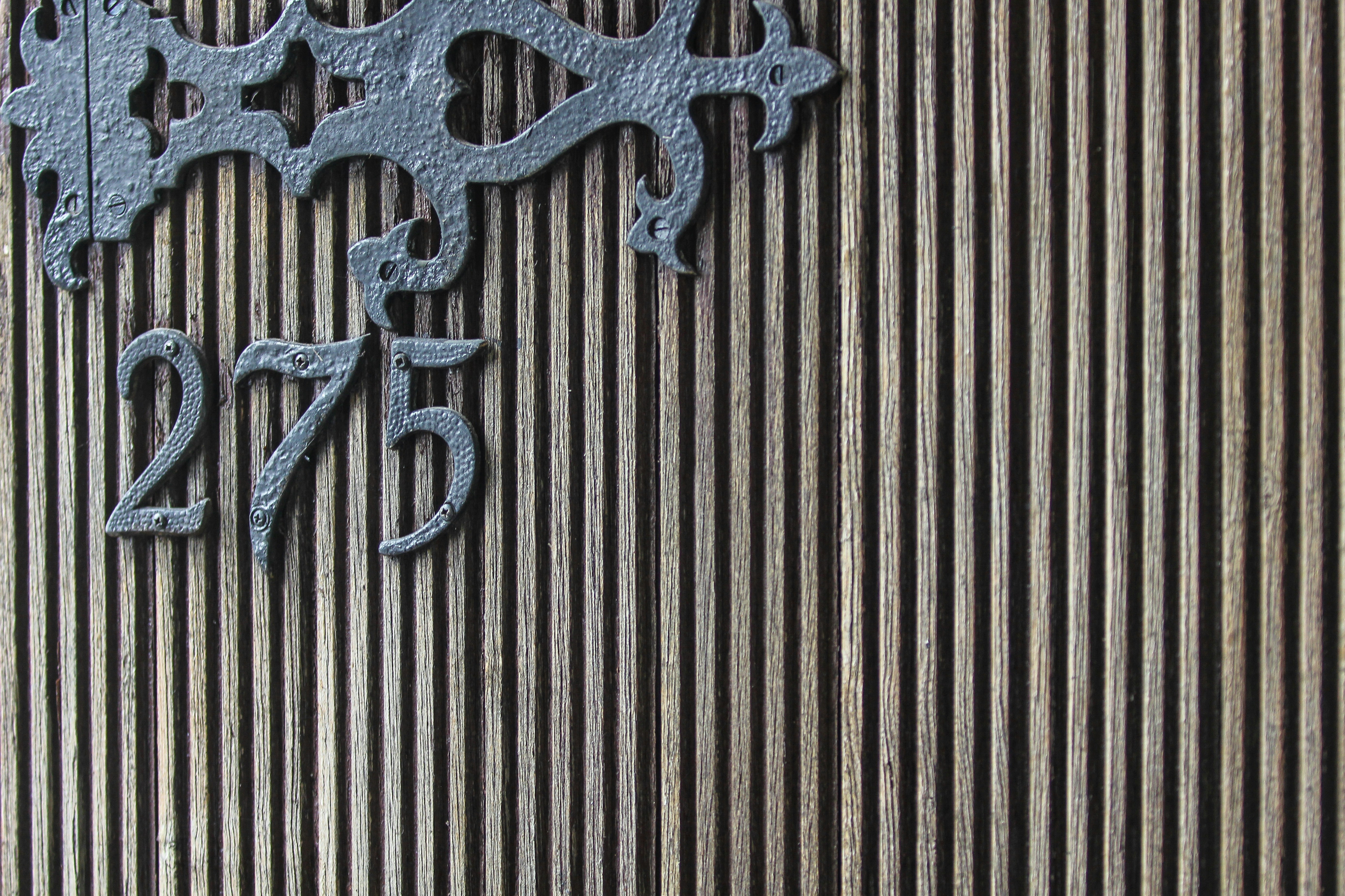 Black metal 275 wall decor photo Free Geelong Image on Unsplash