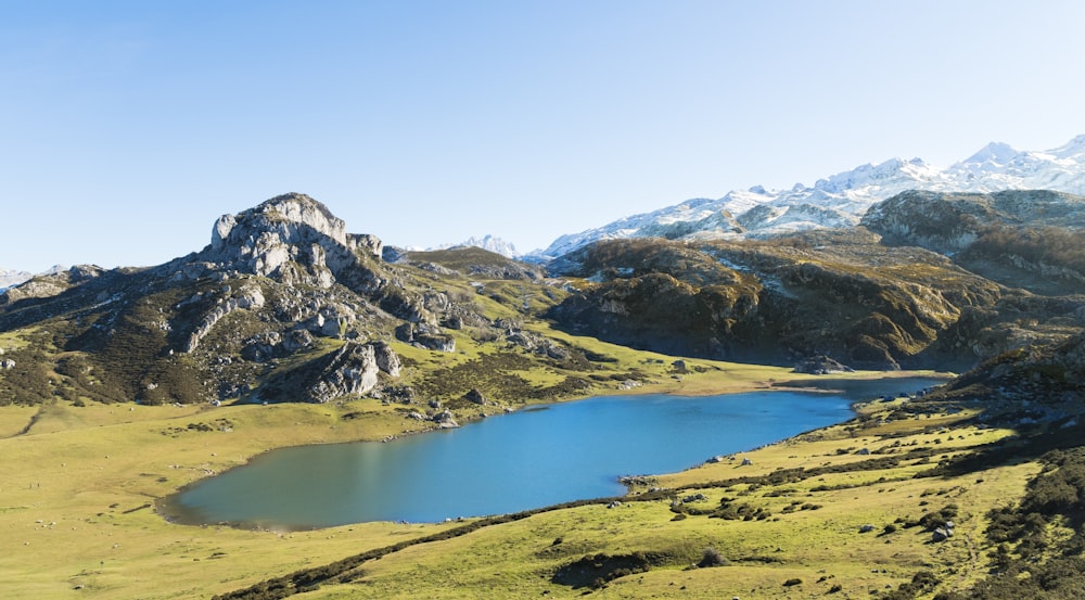 mountain ranges and lake