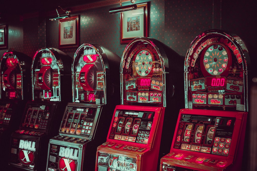 gray-and-red arcade machines