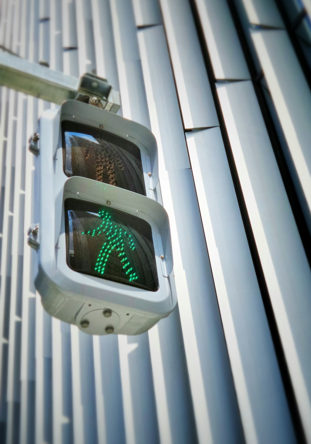 shallow focus photography of traffic light