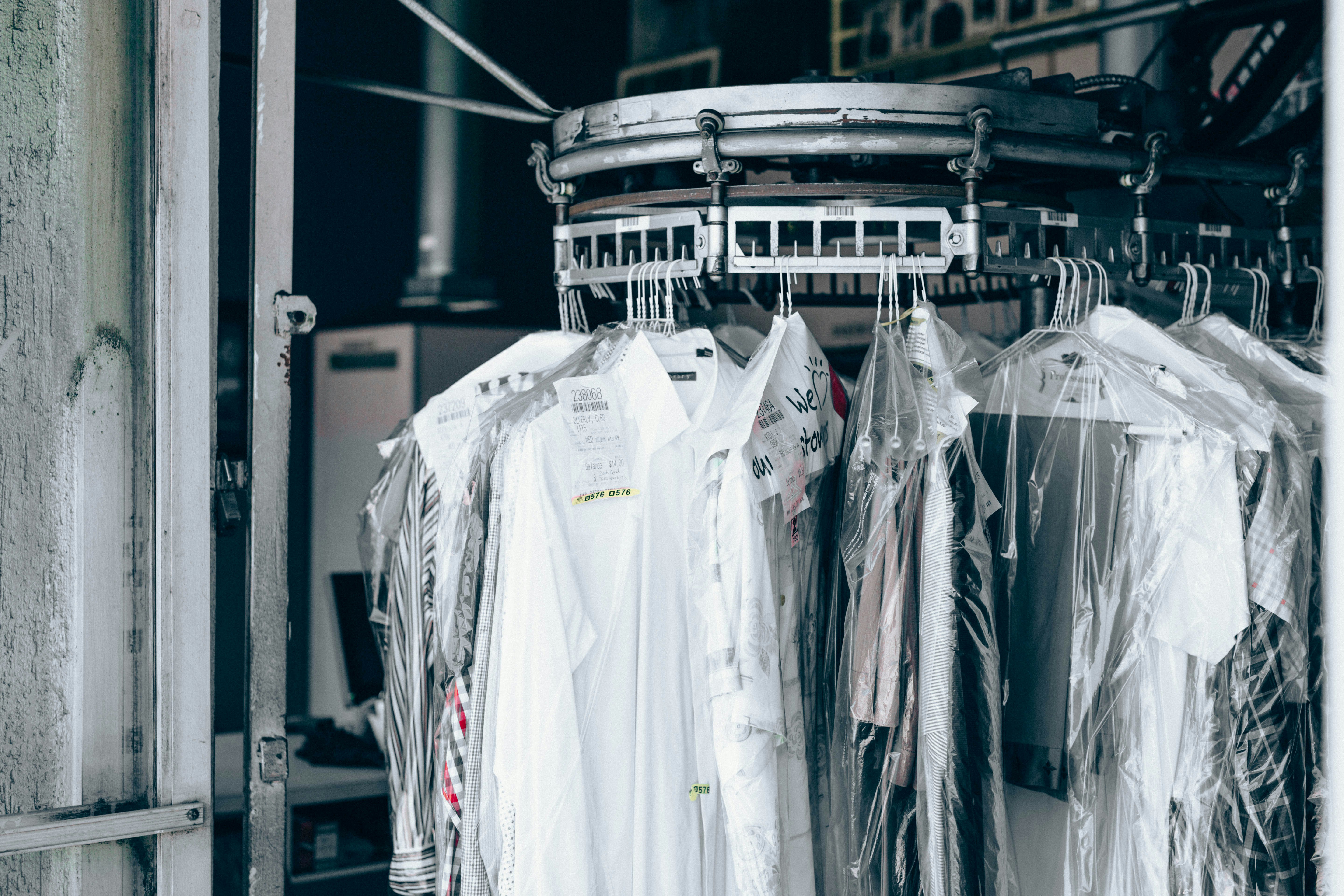 How to Choose Best Dry Cleaning and Laundry Service near Me