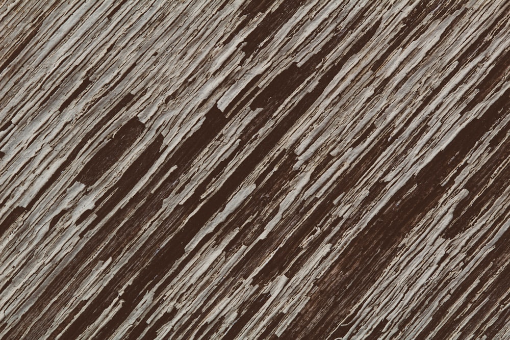 a close up of a brown and white background