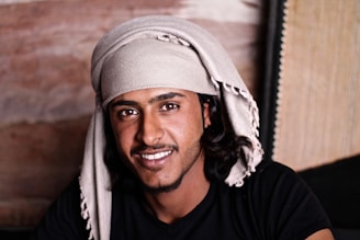 The Role of Kohl in Muslim Grooming: Benefits & Sunnah Application