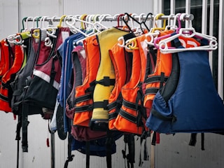 assorted life vest lot