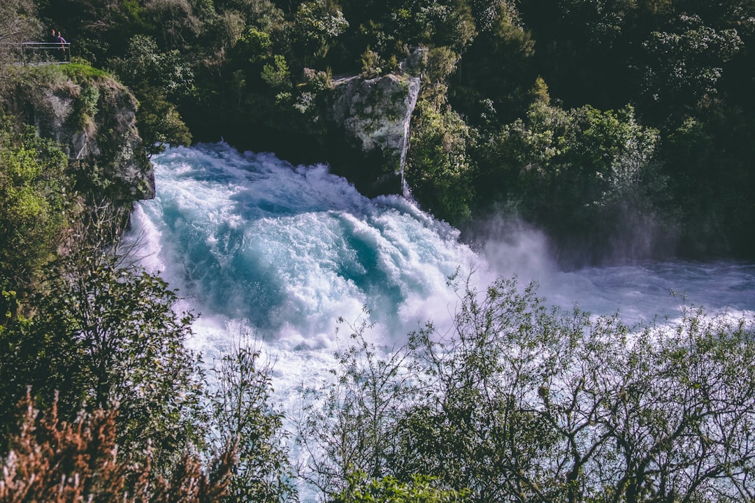 travelers stories about Waterfall in Huka Falls, New Zealand