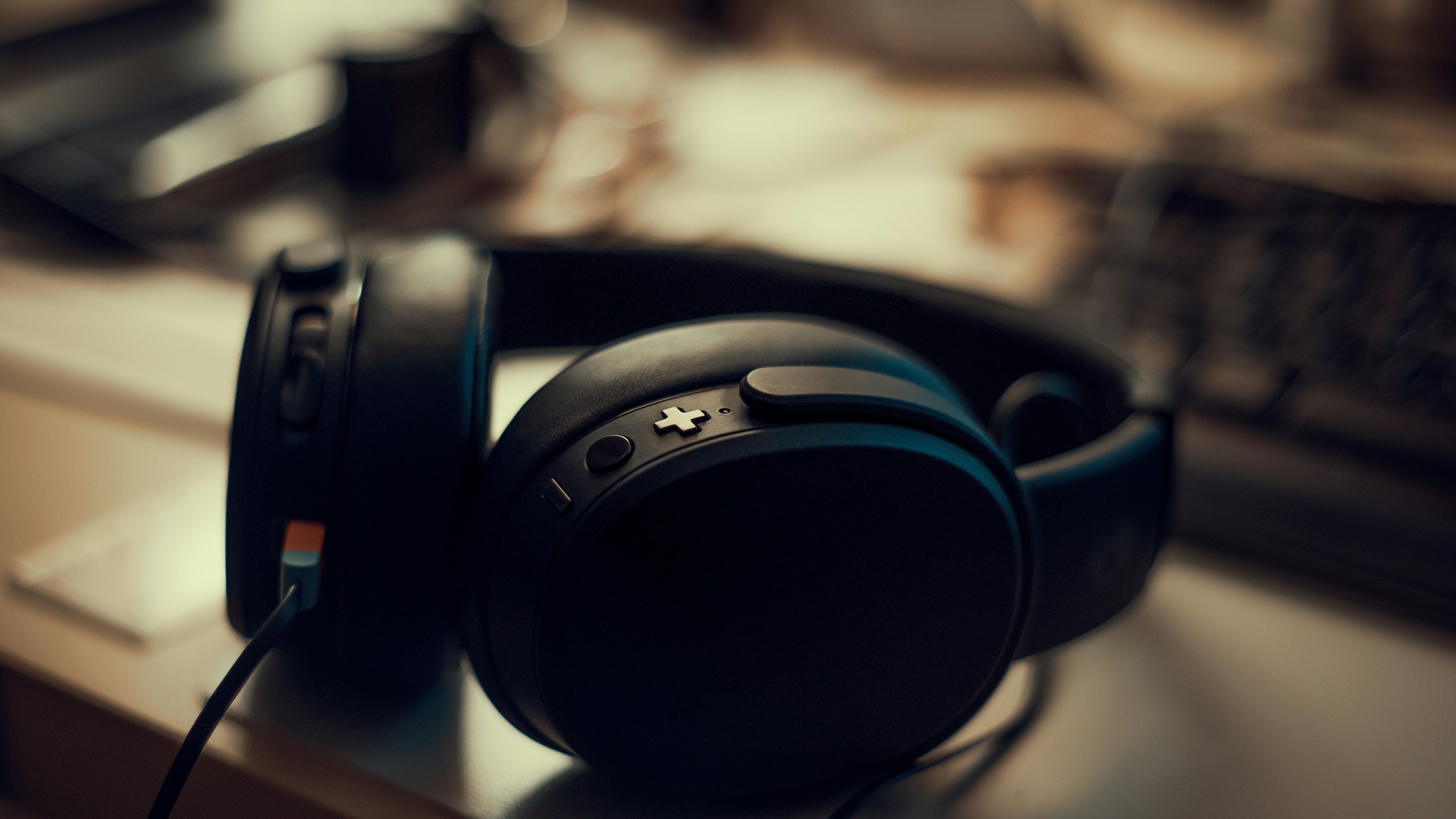 头戴式耳机漫步者W820NB测评，音乐之韵，触手可及,漫步者头戴式w820nb怎么样