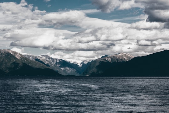 photo of Stavanger Mountain range near Storavatnet