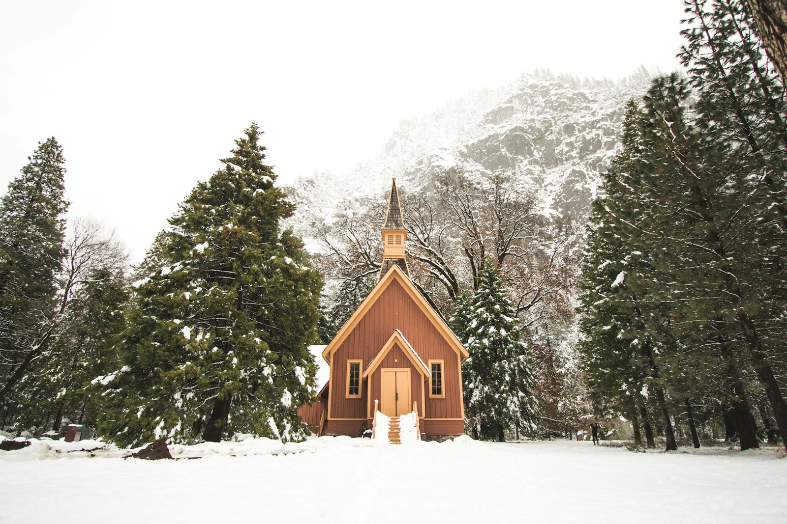 Canon EF-S 10-22mm F3.5-4.5 USM sample photo. Brown cathedral on snowy photography