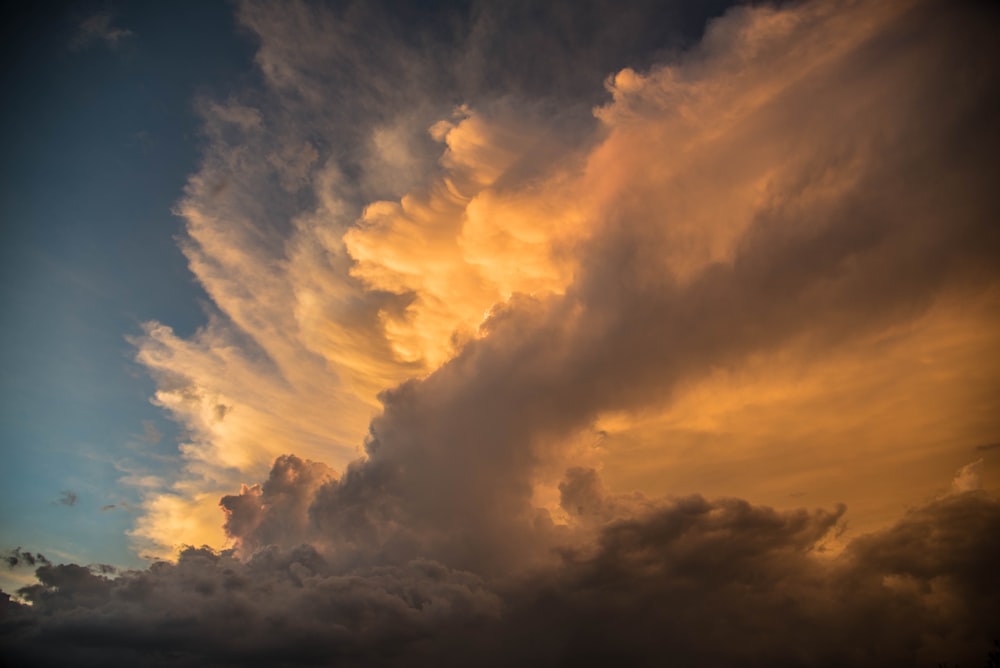 nubes blancas