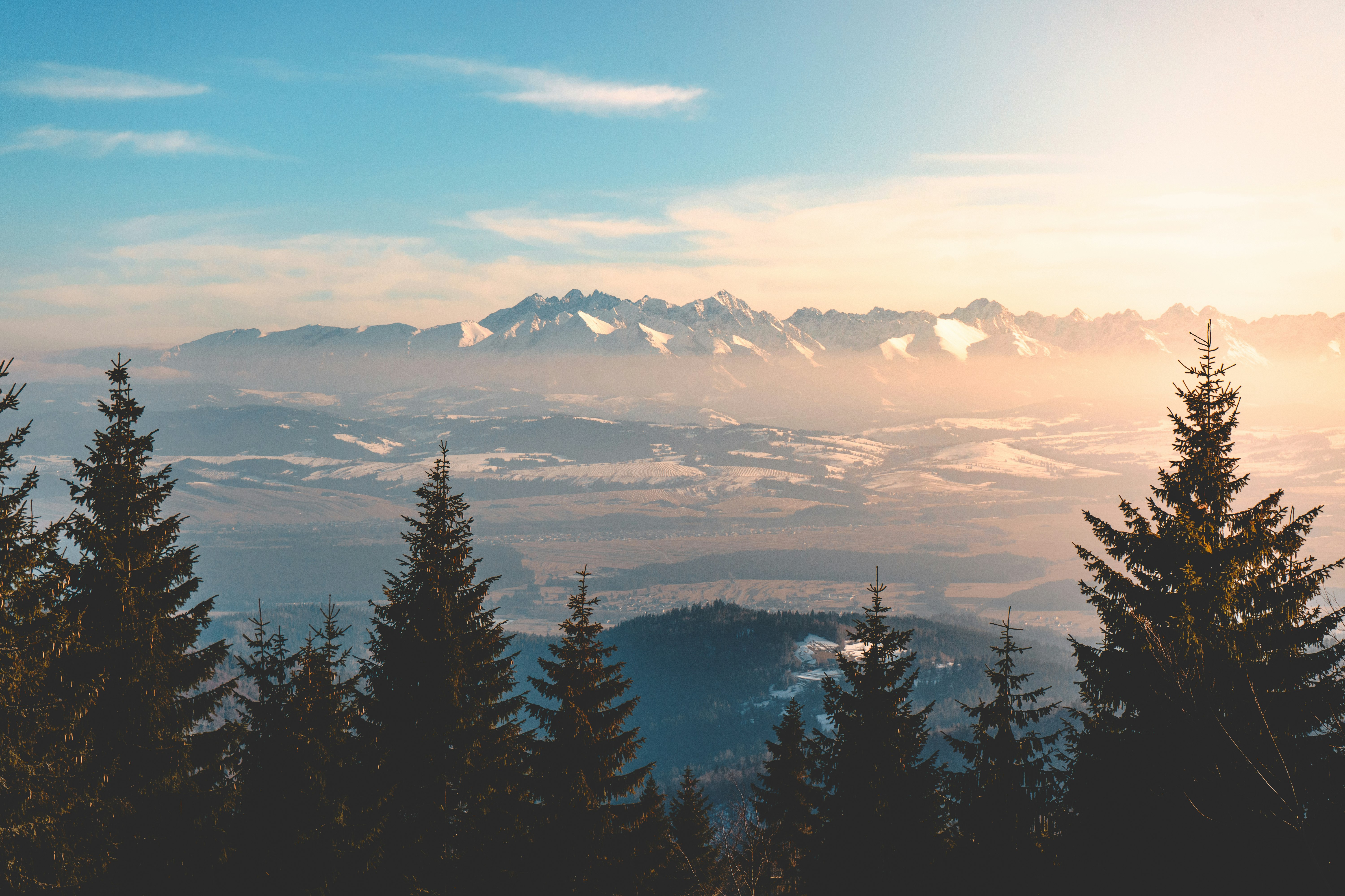 landscape photography of mountain during daytime