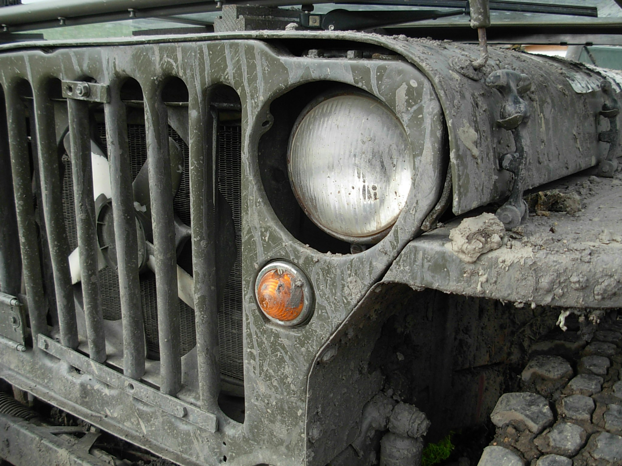How to Clean and Maintain Your Bull Bar After a Muddy Off-Road Trip
