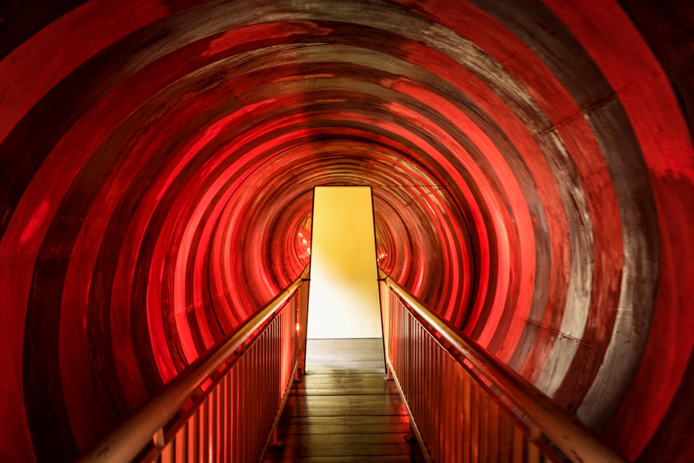tunnel way