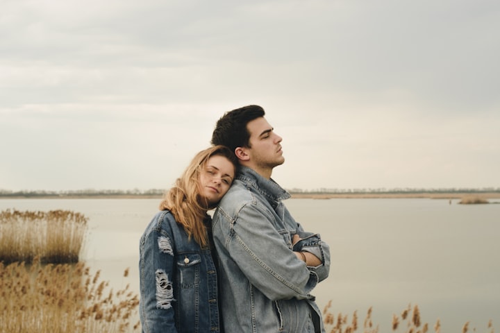 15 Signs That He Doesn't Love You And He Only Loves Using You 
