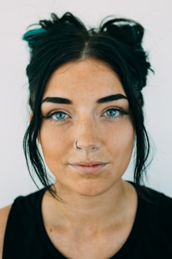 femme en psychothérapie à Alfortville pour adultes  et jeunes adultes