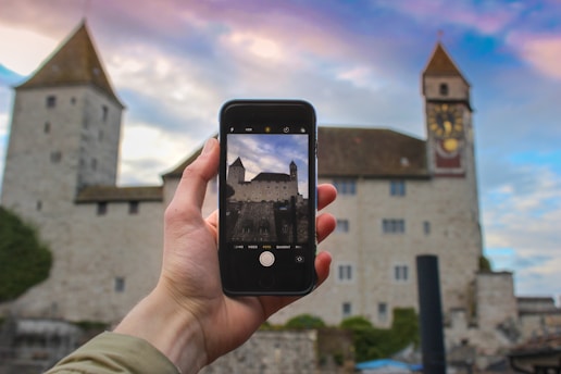A smartphone displaying the Castillos de España app with castle maps