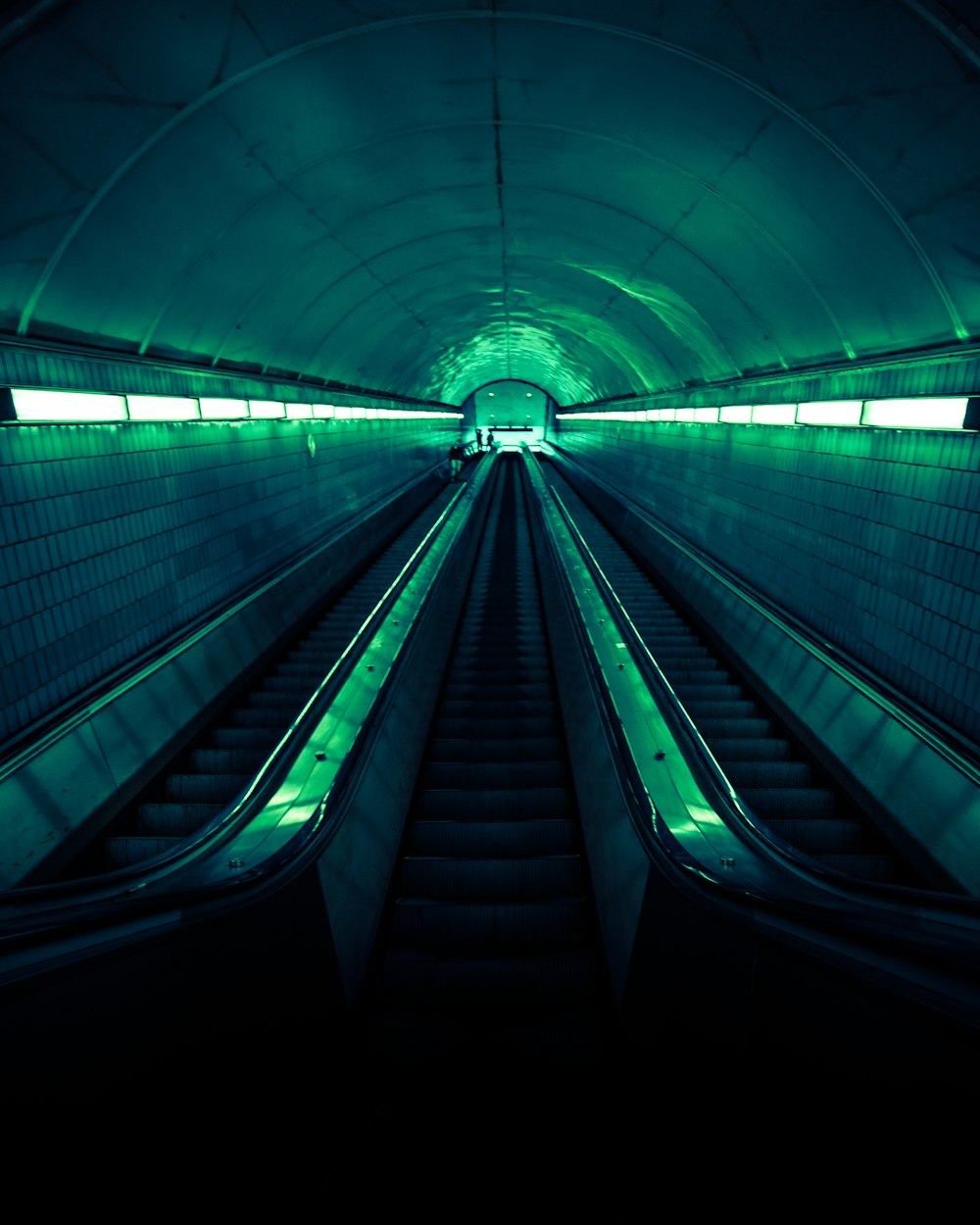 empty tunnel escalator
