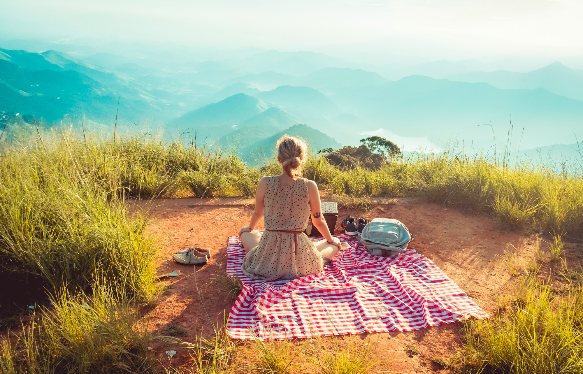 How to Make Solo Travel Affordable, Cheap, and Even Free