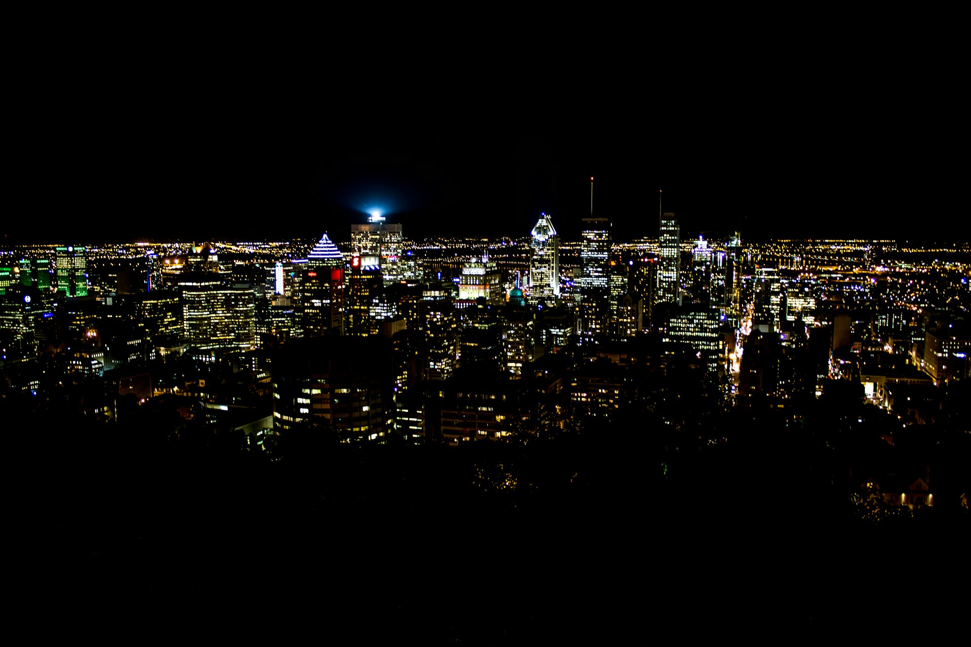 birds eye photo of city