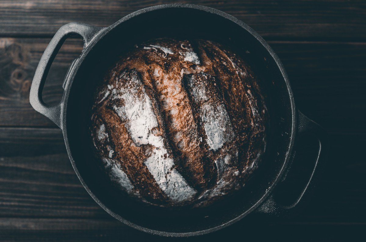 What Should You Check Before Buying a Cast Iron Dutch Oven?