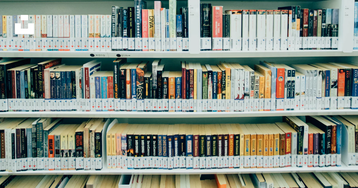 Library interior photo – Free Library Image on Unsplash