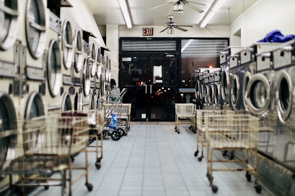 Fast express laundry service with quick turnaround
