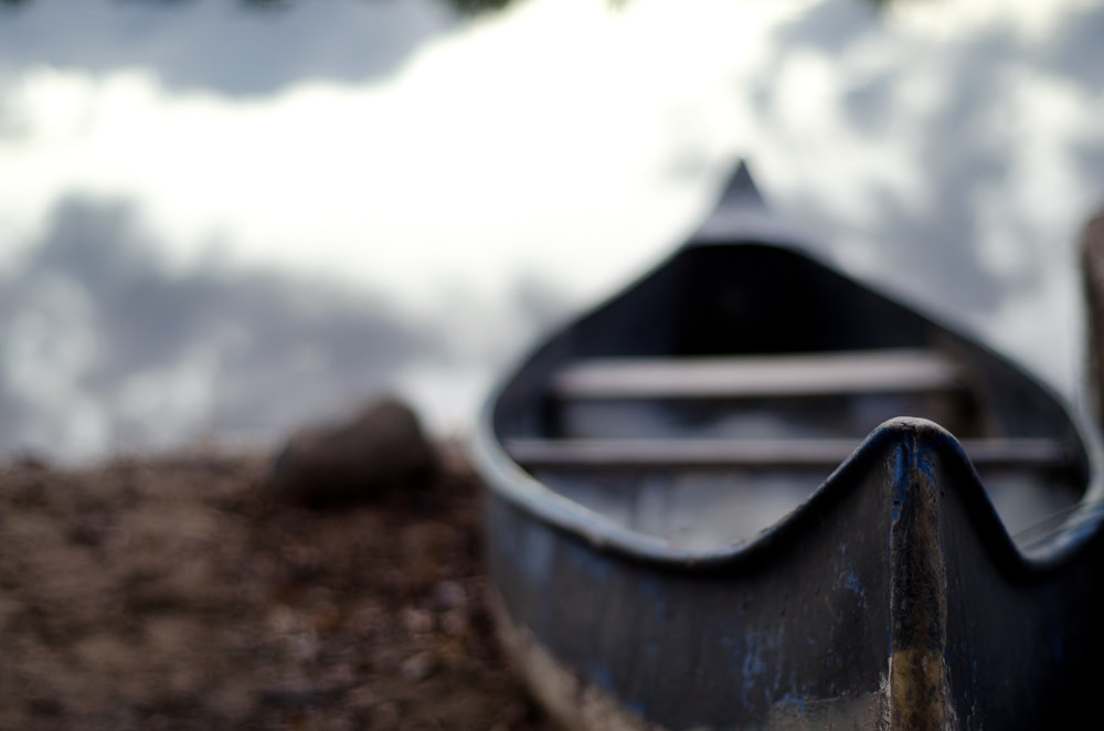 close-up photography of gray boat