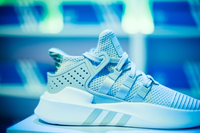 unpaired gray adidas sneaker sneaker google meet background