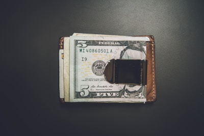 5 US dollar banknote