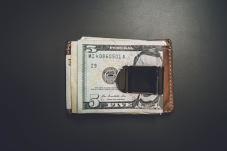 5 US dollar banknote