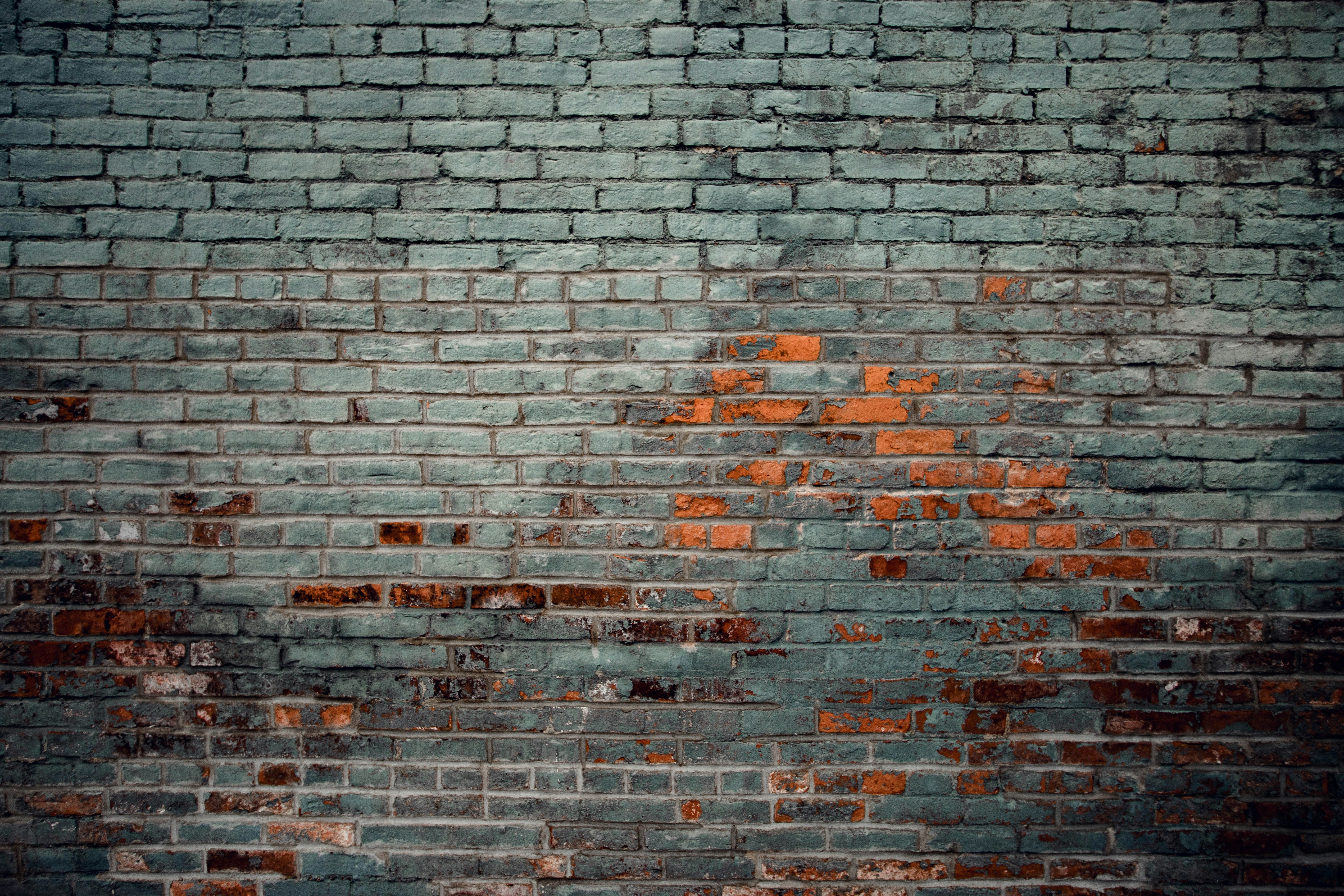 The fun thing about old towns are the vintage scenes. This brick wall is a great texture.