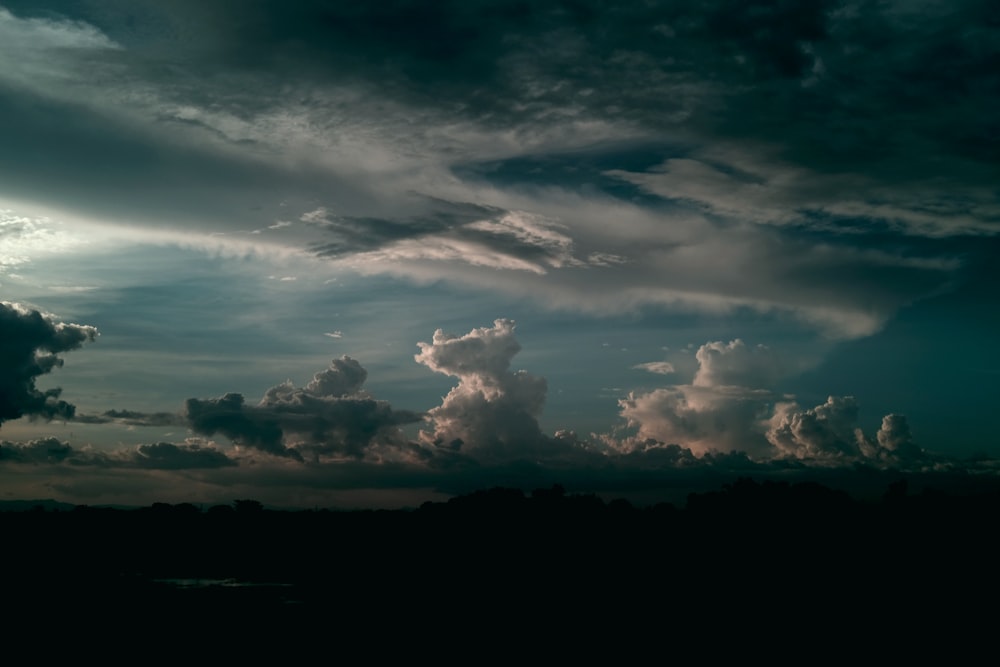 cloud formation during daytime