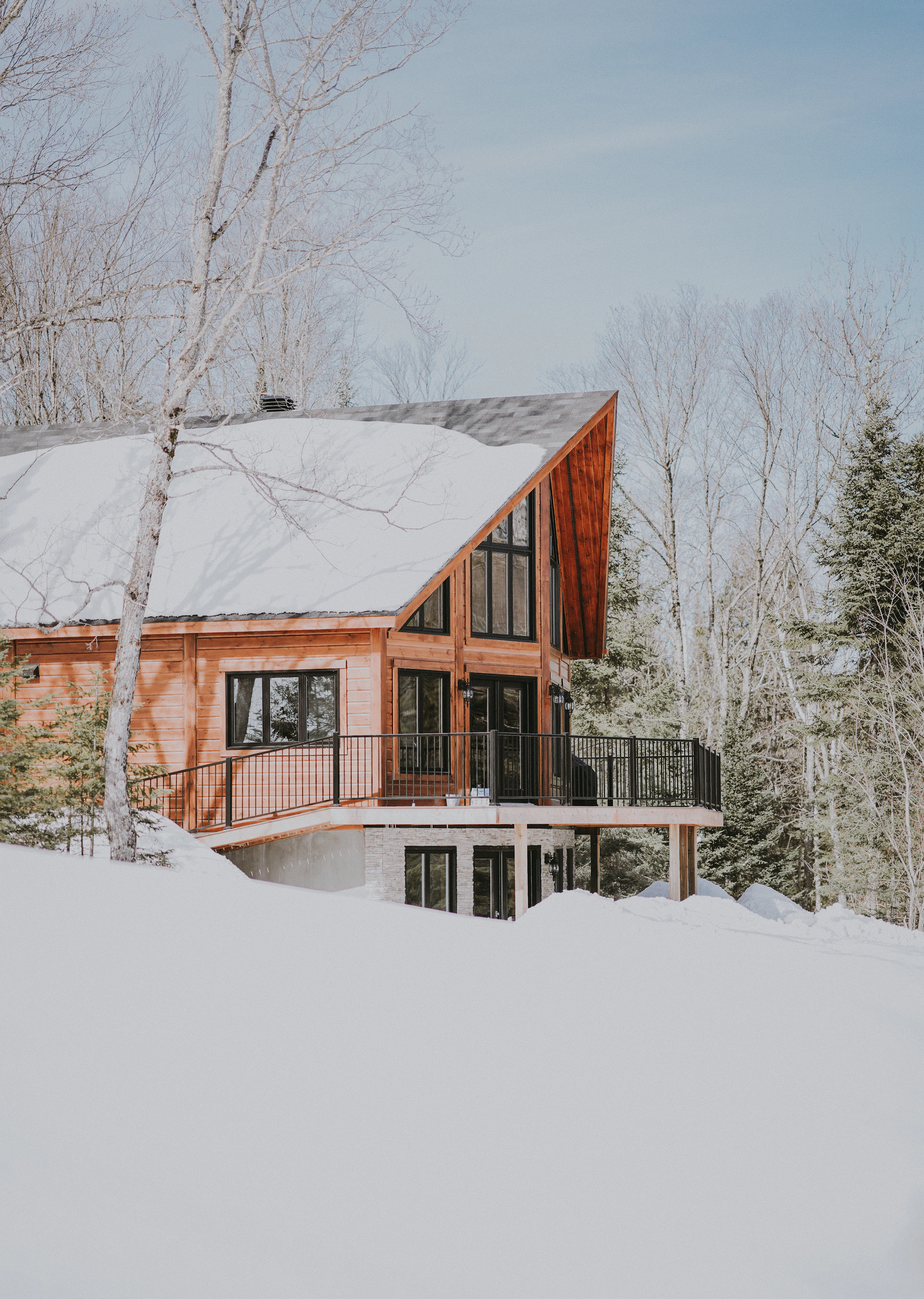 Chalet Savoleyres, pignon vitré et terrasse sur la neige