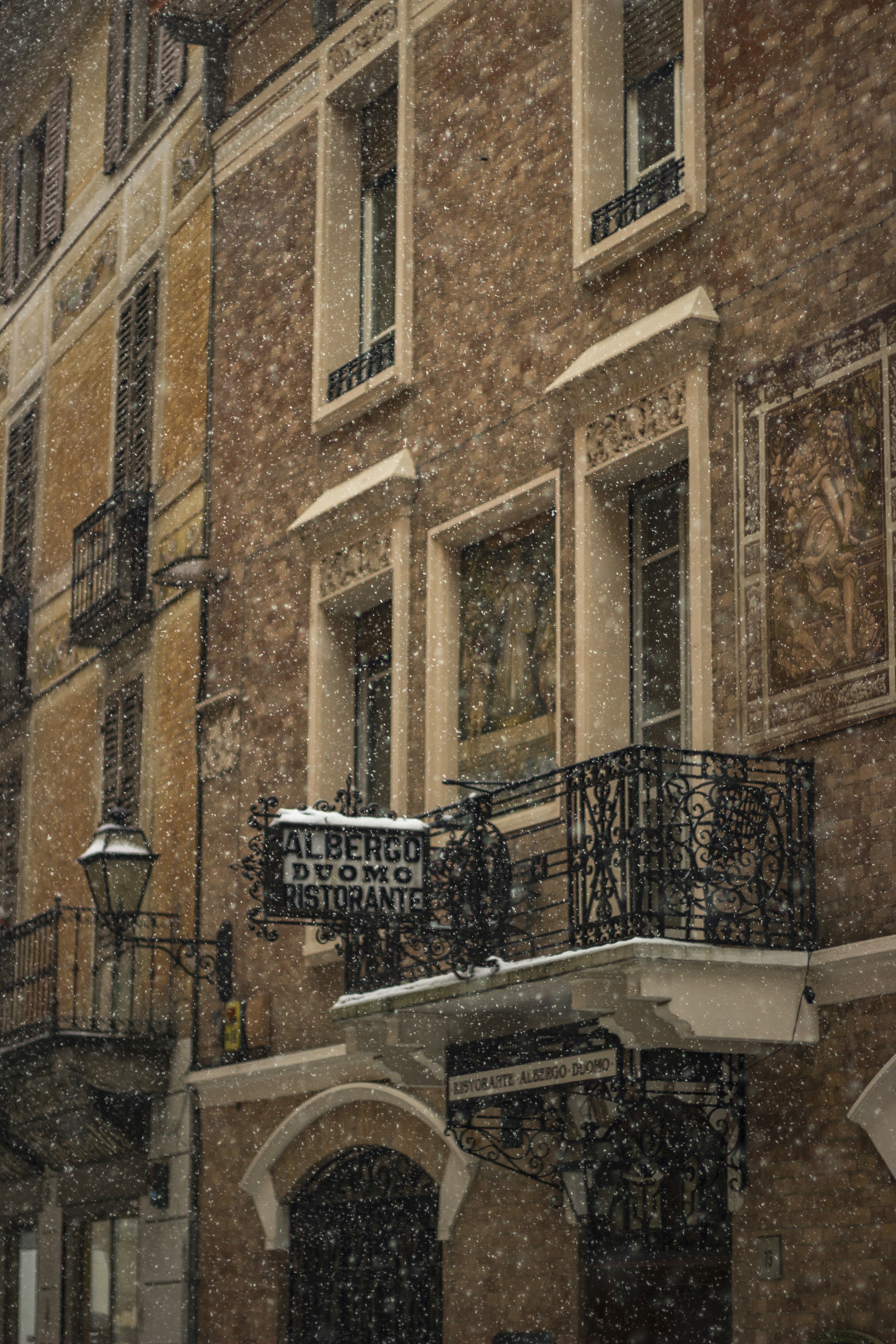 Albergo Dvomo concrete building