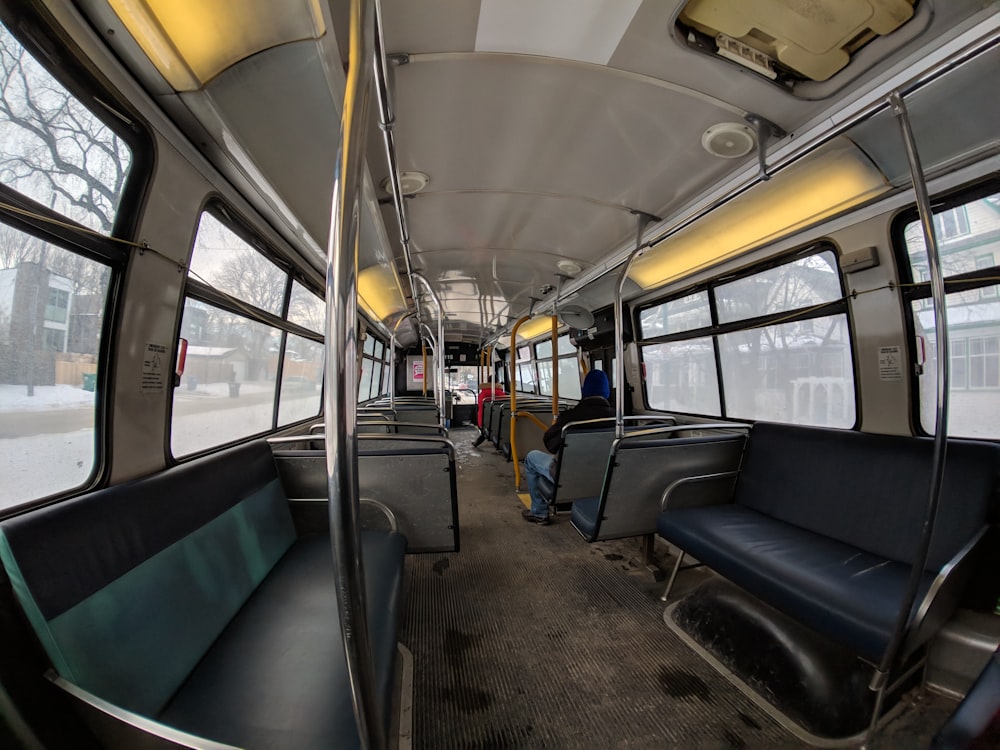 interior do ônibus