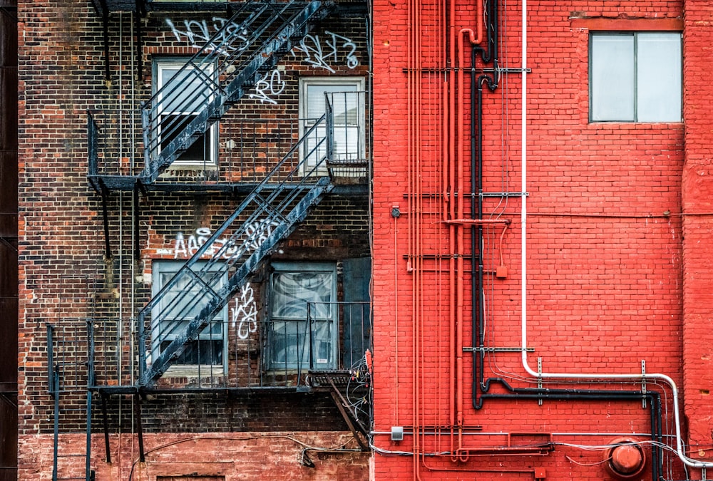 red and brown bricked buildings