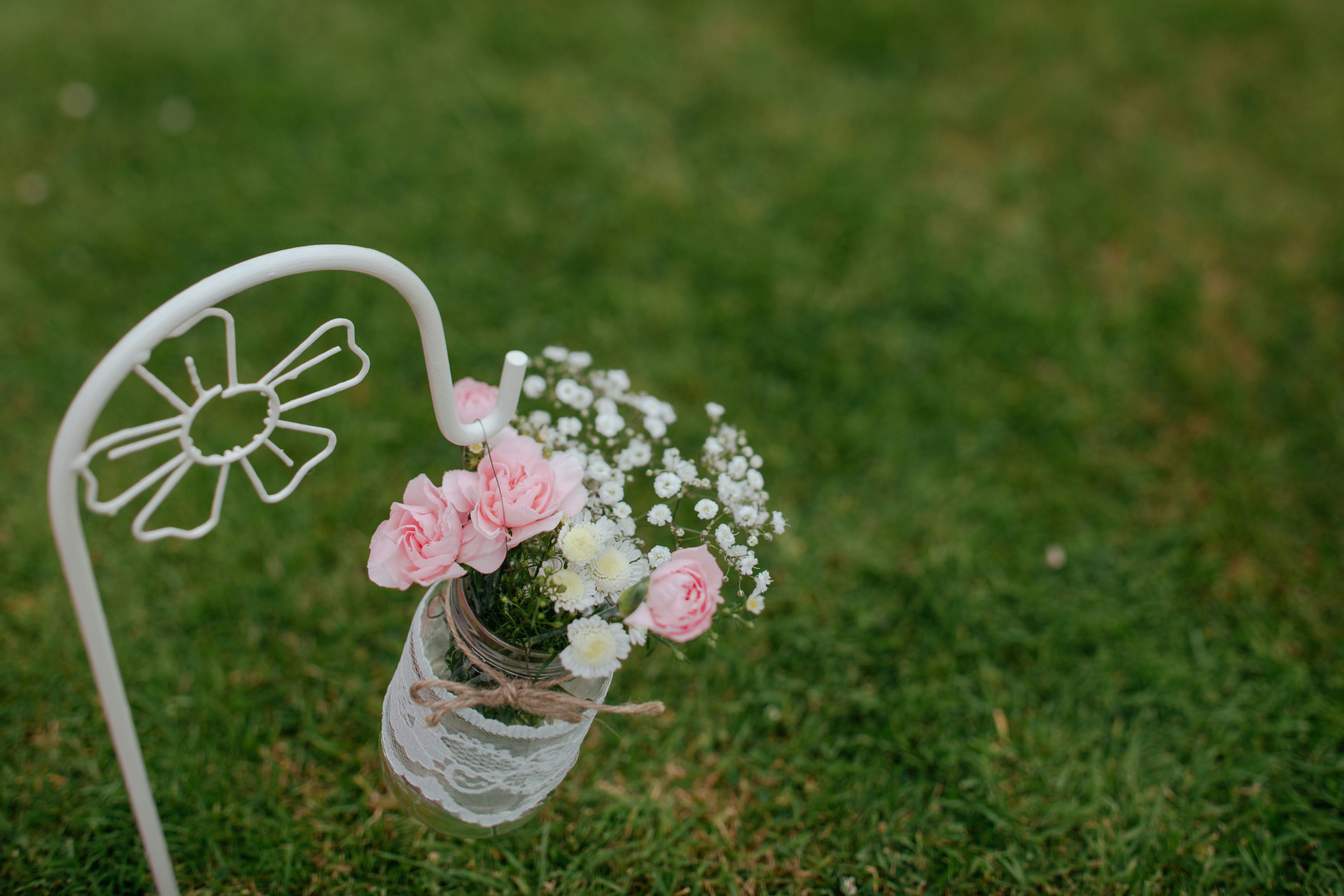 DIY Painted Mason Jar Vases