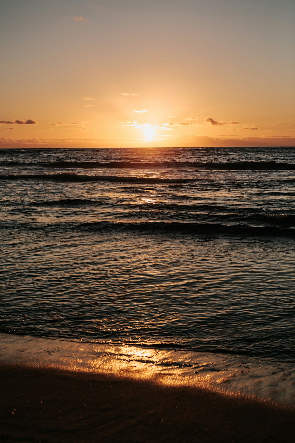 穏やかな席に沈む夕日