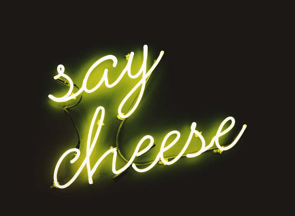 dizer sinalização de néon de queijo