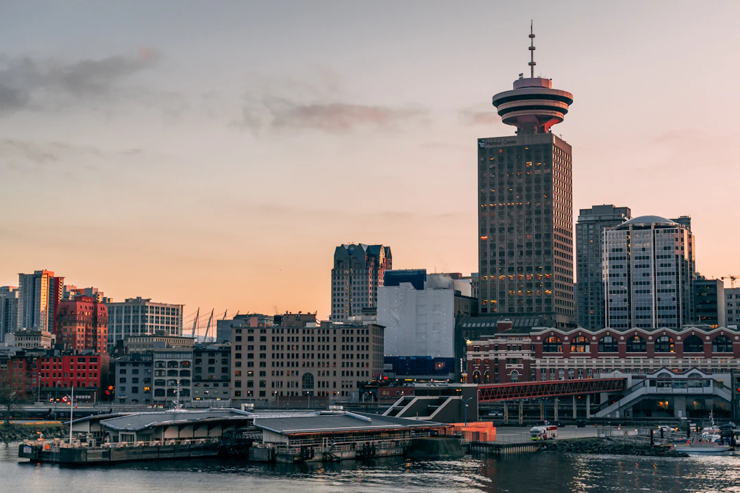 7-Day Luxury Canada & USA Itinerary: July Classic Route