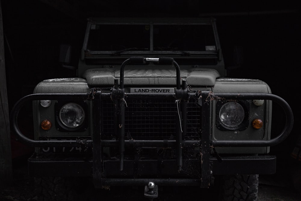 veículo Land Range Rover cinzento