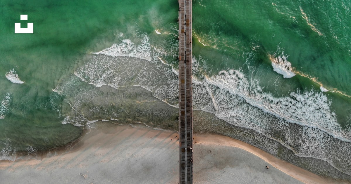 High angle photography of brown sea dock at day time photo – Free