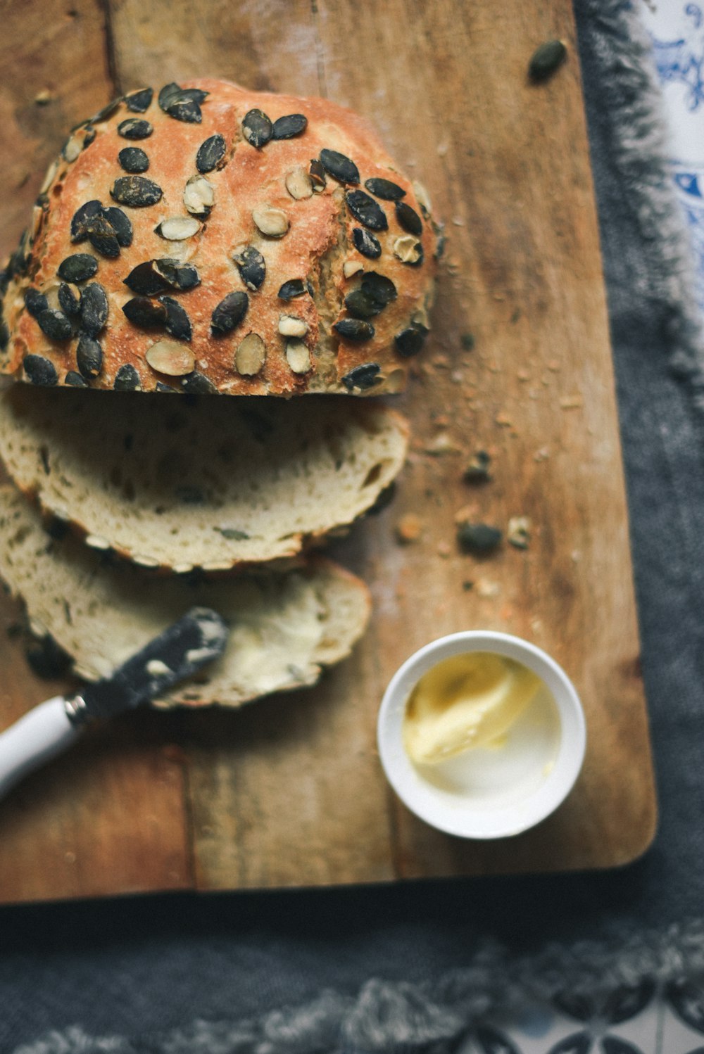 bun with sesame seeds